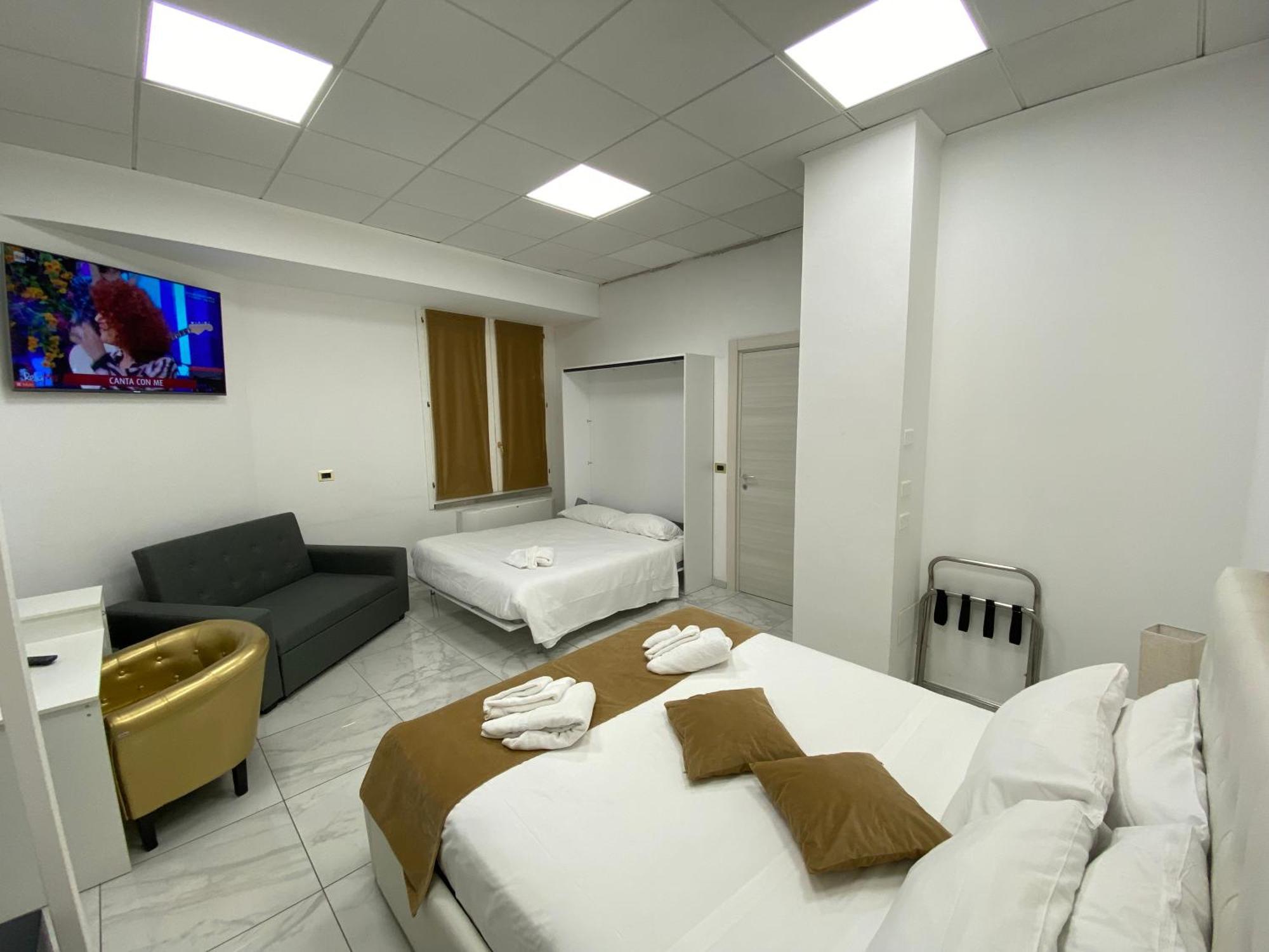 Royal Central Room Болонья Экстерьер фото